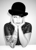 http://www.teckyo.com/images/stories/kittin.jpg